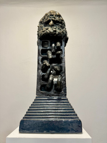 48. Bakumenko-Chętnicki Andrzej, LEONARDO, brąz, ceramika, 52 x 21 x 22 cm, 2015r, 45000,00zł